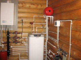 Газовое отопление в деревянном доме: что нужно знать?